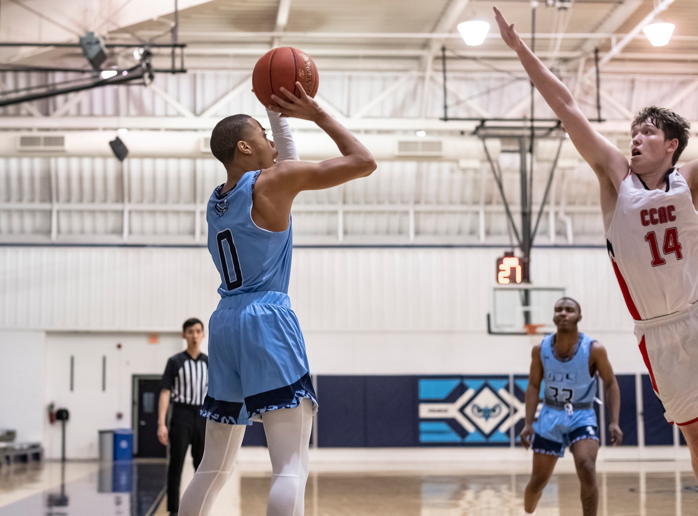 Owls Topple Anne Arundel 87-64 for 5th Straight Victory